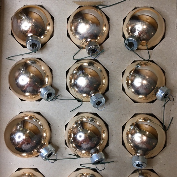 18 Glass Ornaments in Box Christmas Holiday Tree Decorations Small Ball - Picture 8 of 14